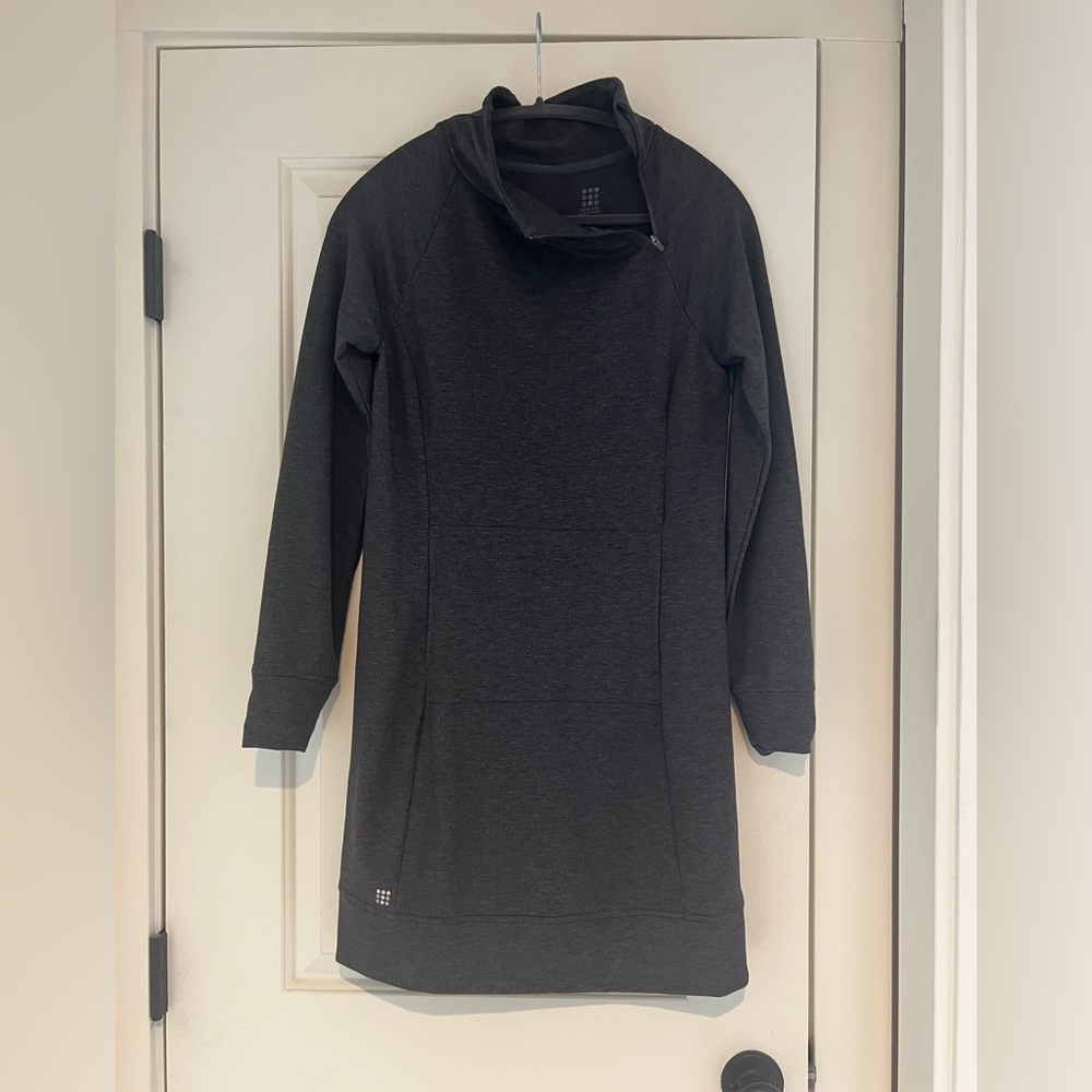 Title Nine Ling sleeve Dresses in dark grey